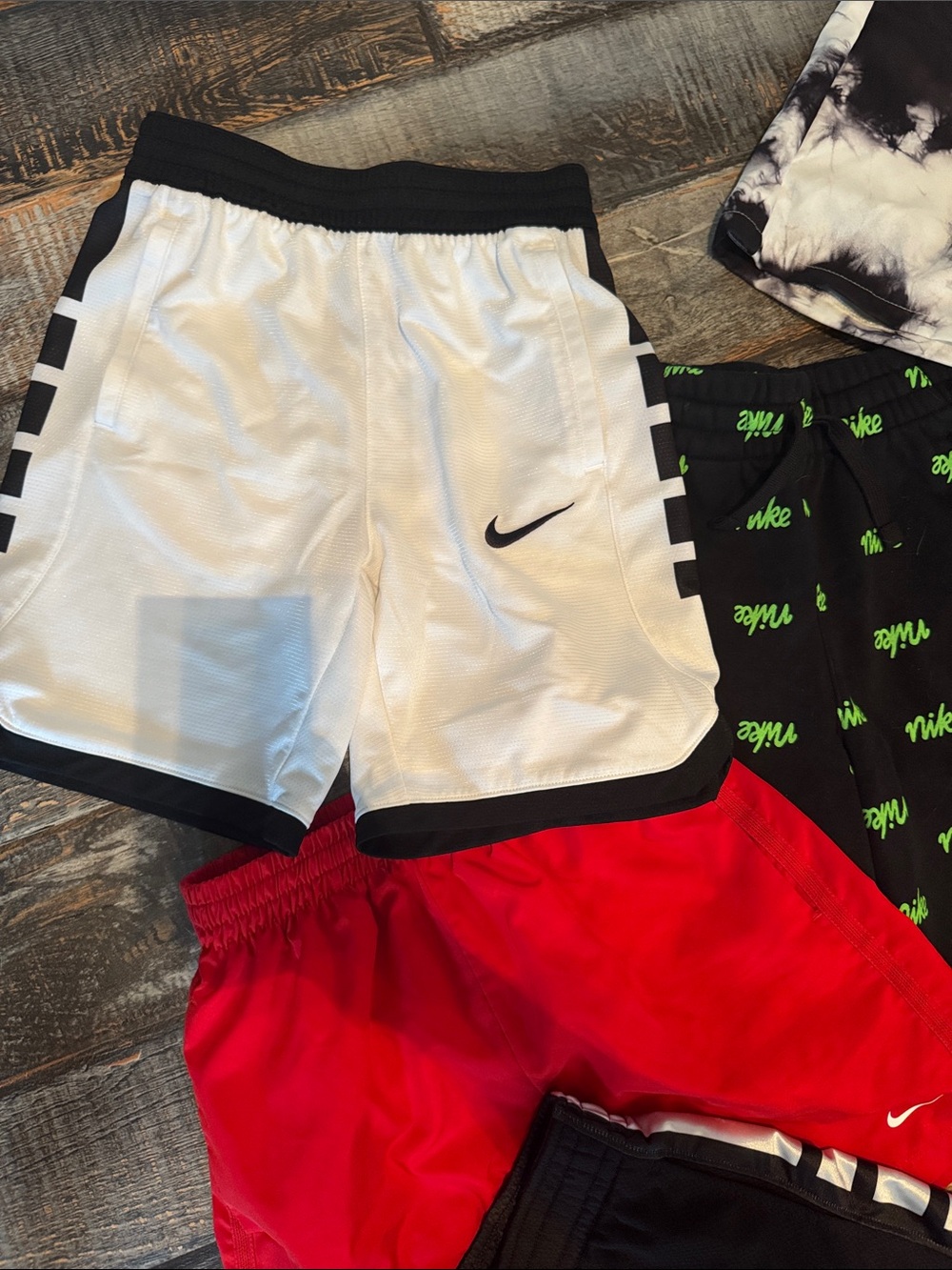 8 pairs of size medium Nike boys athletic shorts - Picture 6 of 10
